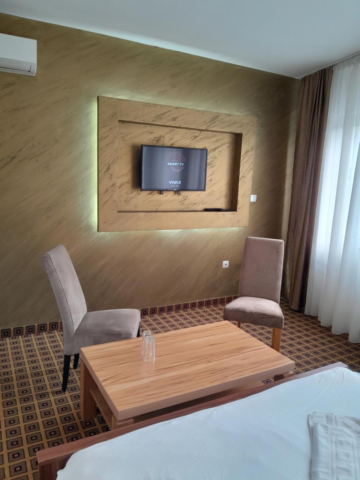 Hotel Victoria Lukavica Eksteriør bilde