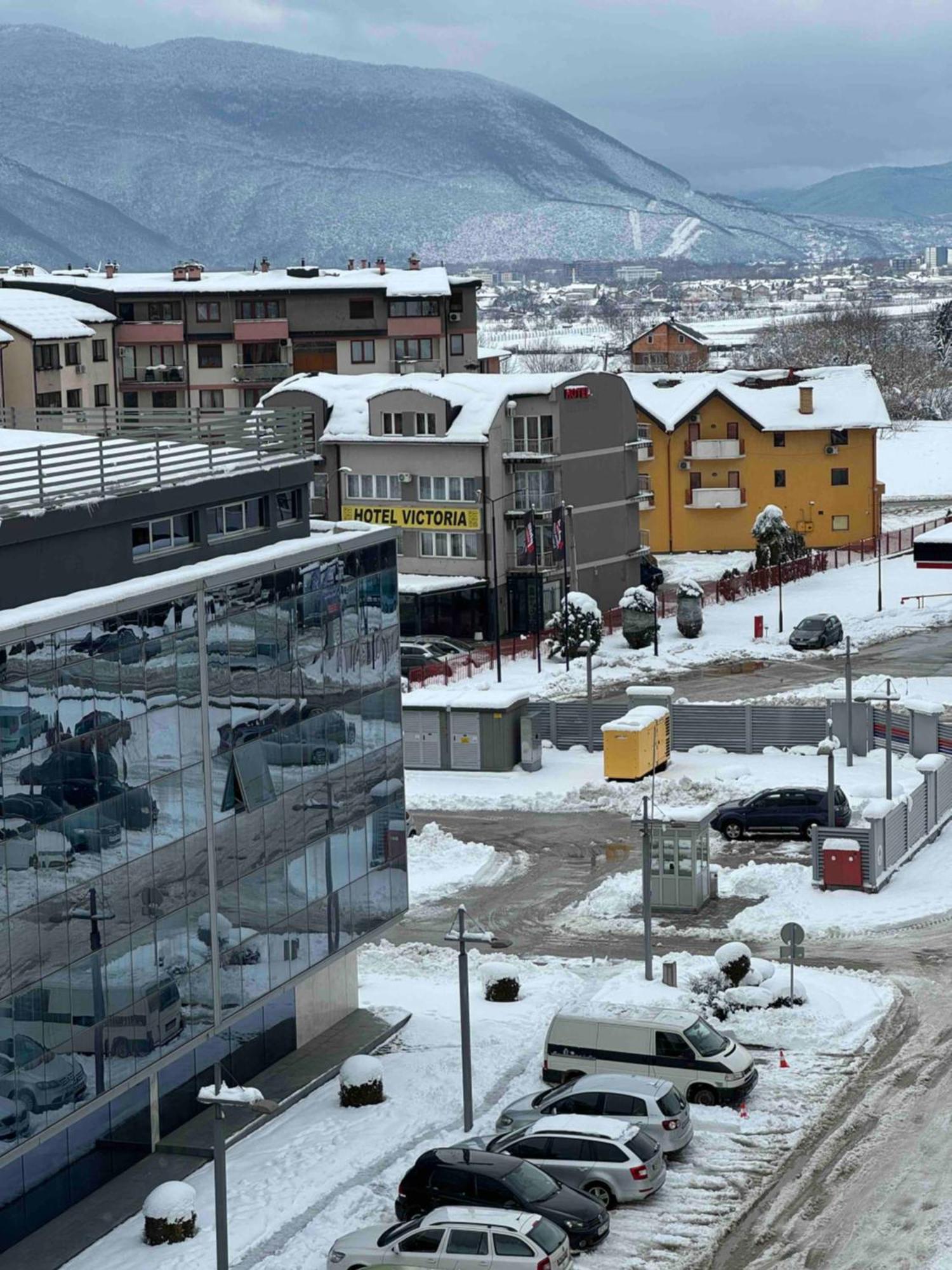 Hotel Victoria Lukavica Eksteriør bilde