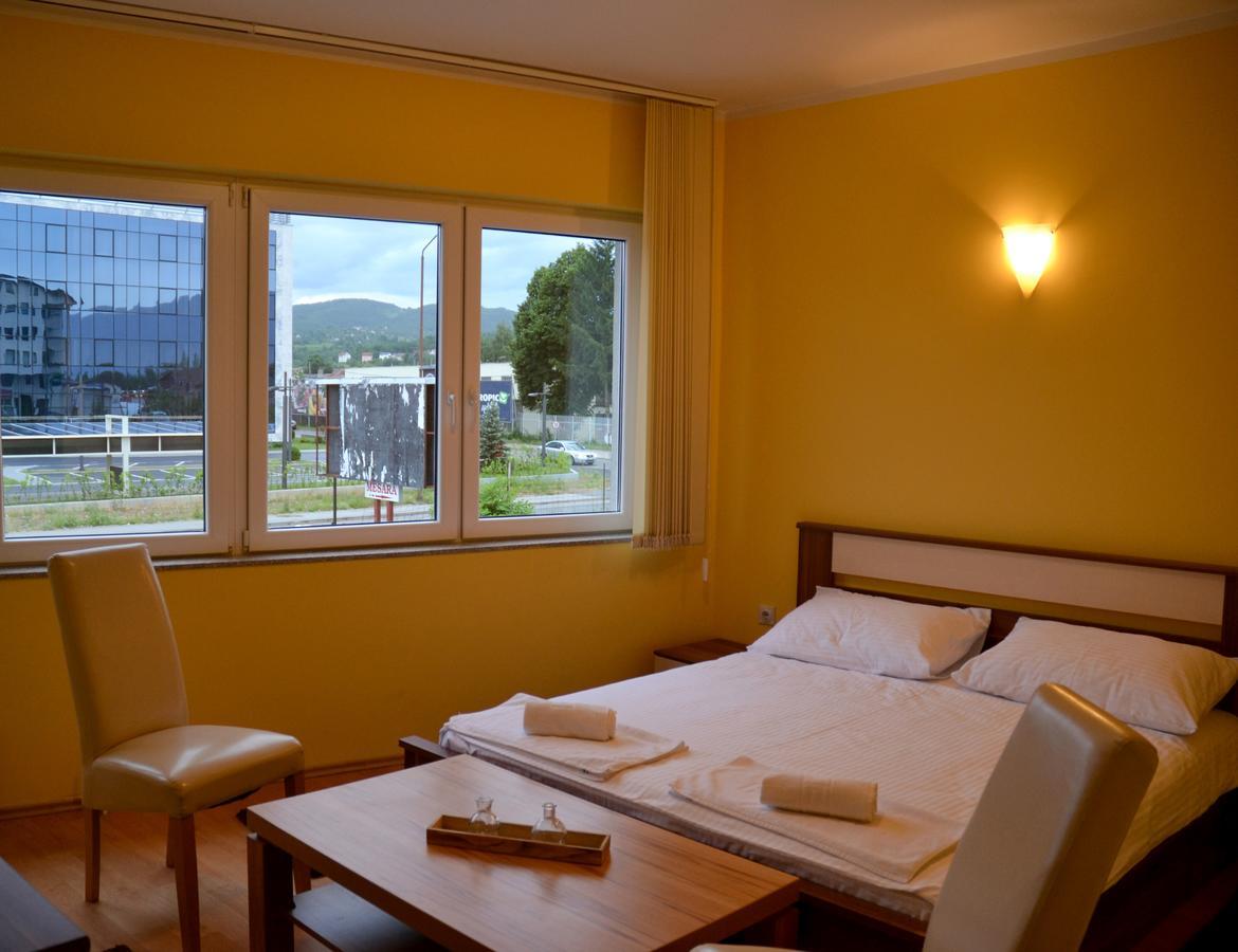 Hotel Victoria Lukavica Eksteriør bilde