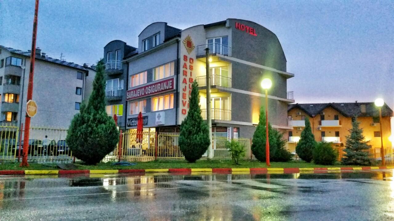 Hotel Victoria Lukavica Eksteriør bilde